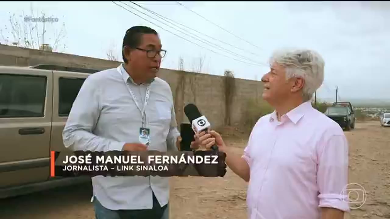 Jornalistas conversam durante uma cobertura em Culiacán